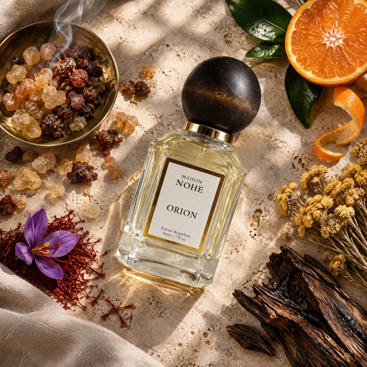 Orion, Maison Nohe, entouré de ses notes : encens, myrrhe, safran, mandarine, immortelle, bois d'agar